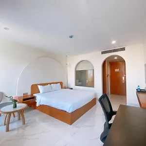 Maple & Da Nang
